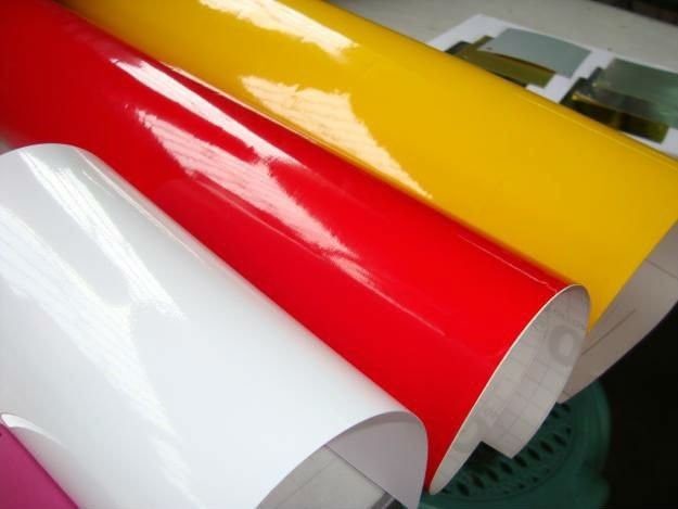 Coloured Self Adhesive Vinyl Rolls , Red Self Adhesive Colored Film Vinyl